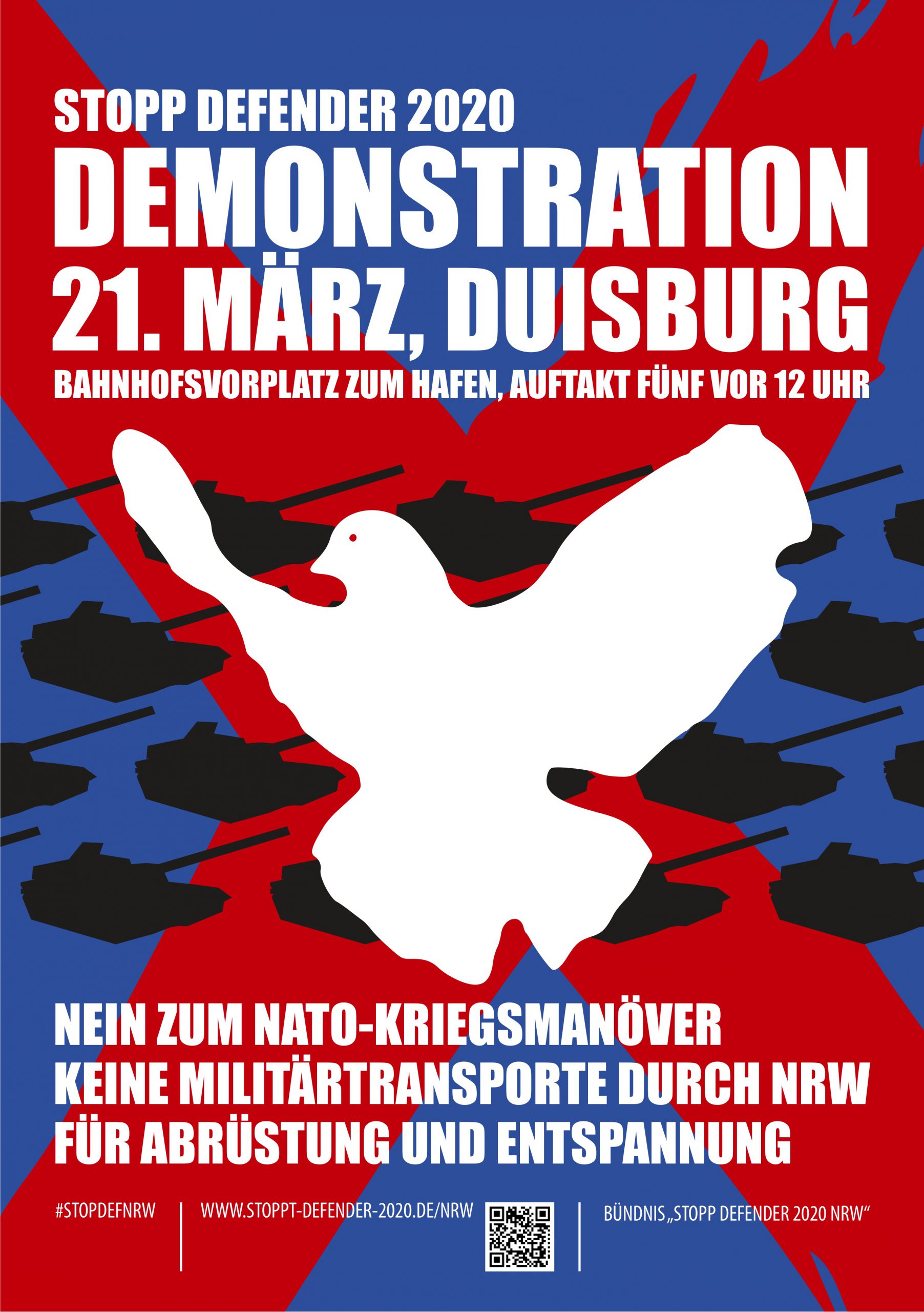 Demo-Plakat, das eine weiße Friedenstaube zeigt, die eine Menge scherenschnittartiger schwarzer Panzer auf blau-rotem Hintergrund verdeckt.