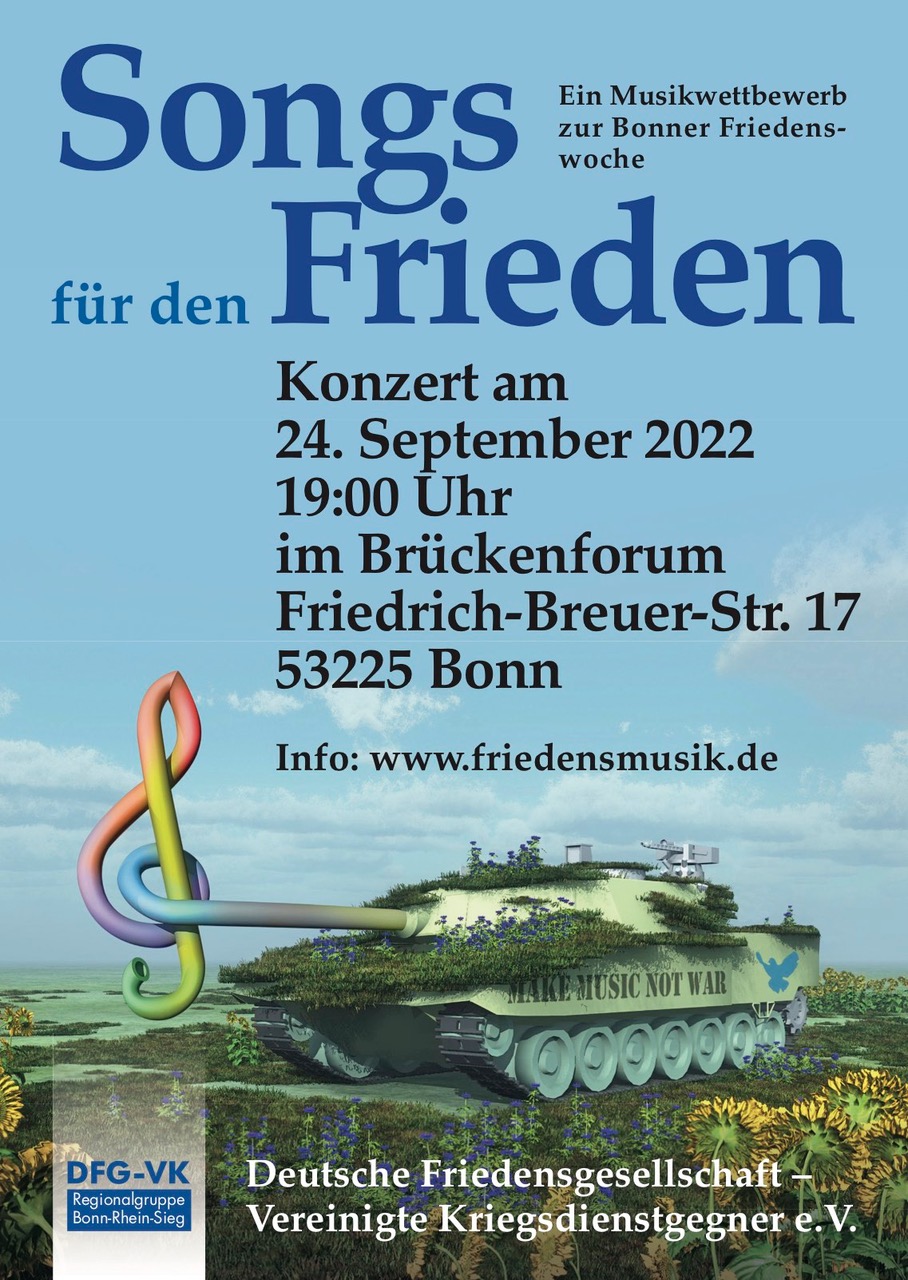 Konzertplakat zum Friedenssongwettbewerb 2022 auf himmelblauem Hintergrund. Vorn steht ein Panzer, dessen Kanone in einen regenbogenfarbenen Notenschlüssel übergeht.