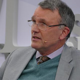 Michael Lüders -Michael Lüders auf der Leipziger Buchmesse von Amrei-Marie https://commons.wikimedia.org/w/index.php?curid=57402792